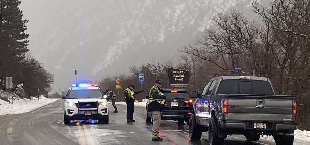 Salt Lake County Sheriff's Office teams up with UDOT for traction sticker program