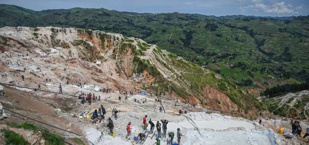 Top World story anchor