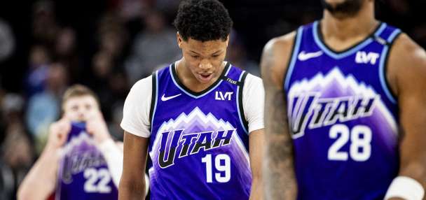 Top Sports story anchor