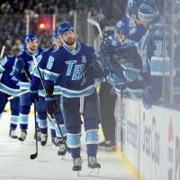 Lightning's historic 4-goal comeback stuns Bruins in NHL Stadium Series game