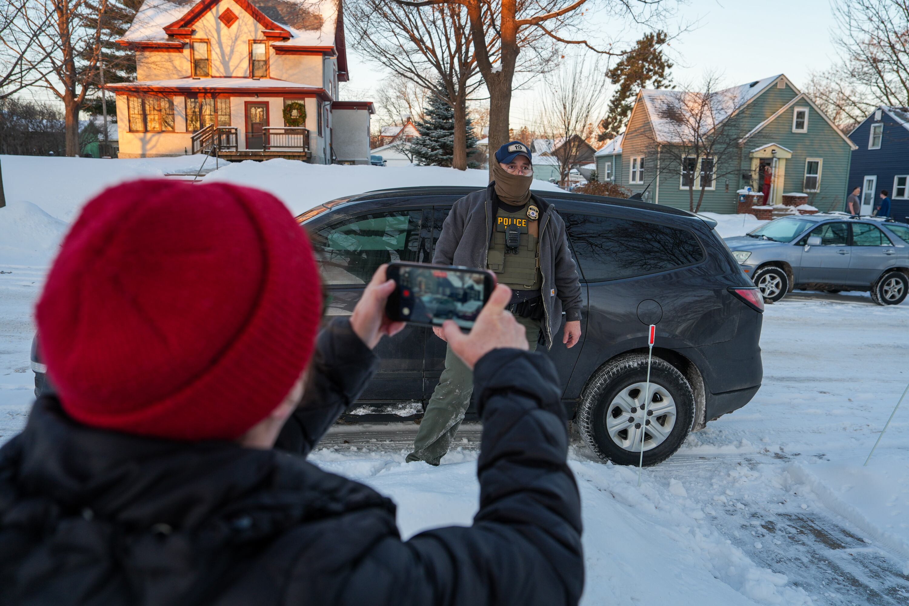 Lee urges House Republicans to block shutdown-ending bill unless border spending is added back