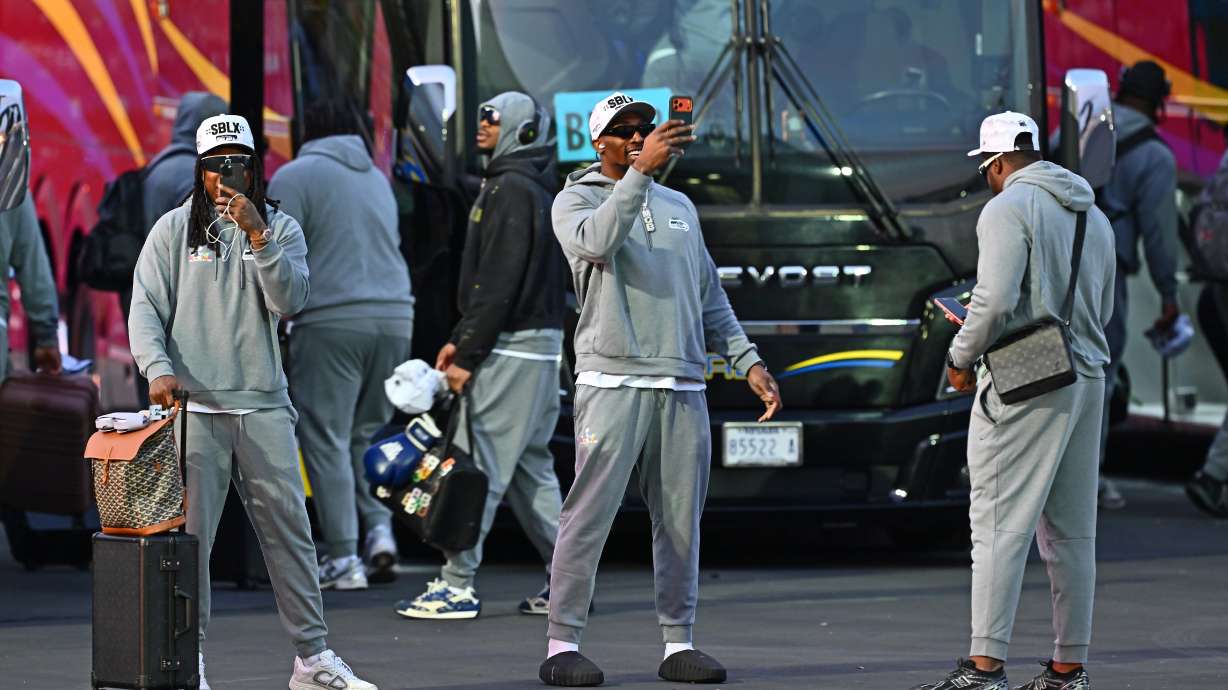 The Seattle Seahawks arrive at San Jose Mineta International Airport in San Jose, Calif., on Sunday, Feb. 1, 2026, ahead of NFL football's Super Bowl LX. /Bay Area News Group via AP)