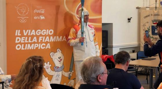 Utah's Olympic legacy shines in Italy as Spencer Eccles carries torch through Lake Como area