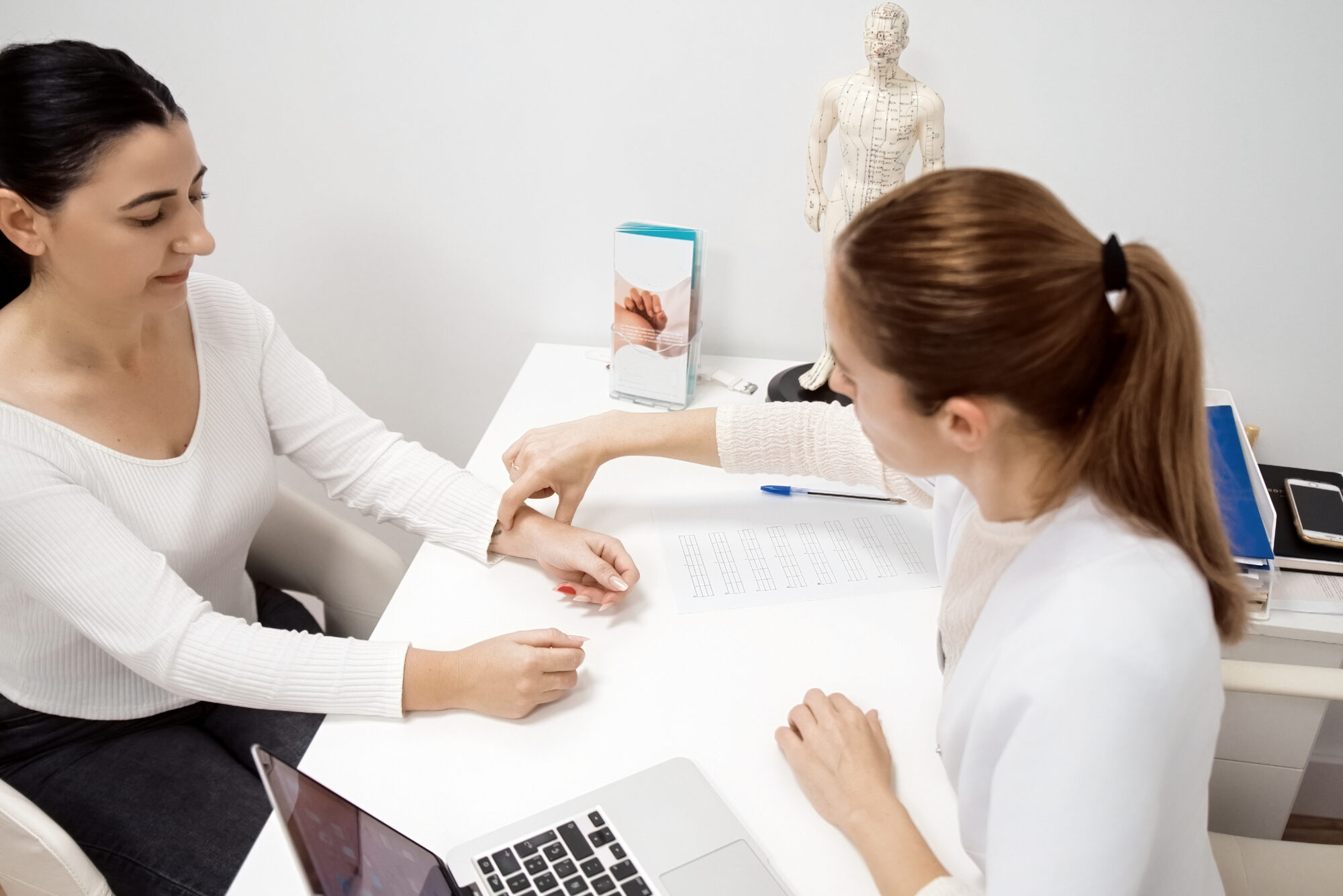 How a local acupuncture clinic is helping people with chronic pain find relief
