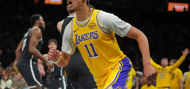 Lakers' Jaxson Hayes has been suspended 1 game for pushing Wizards mascot 'G-Wiz'