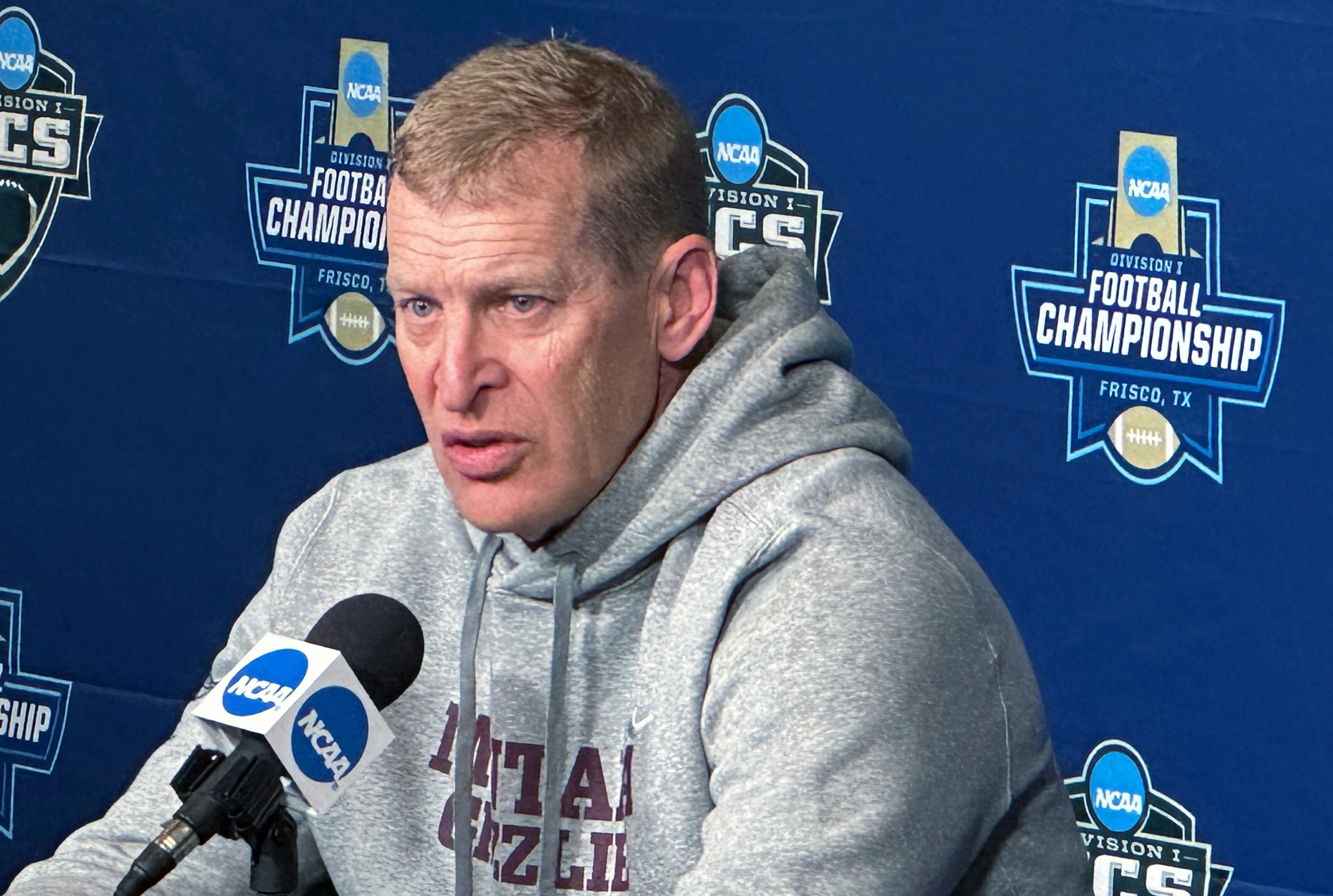 Montana's Hauck says he's retiring because he doesn't like dealing with the changes in college game