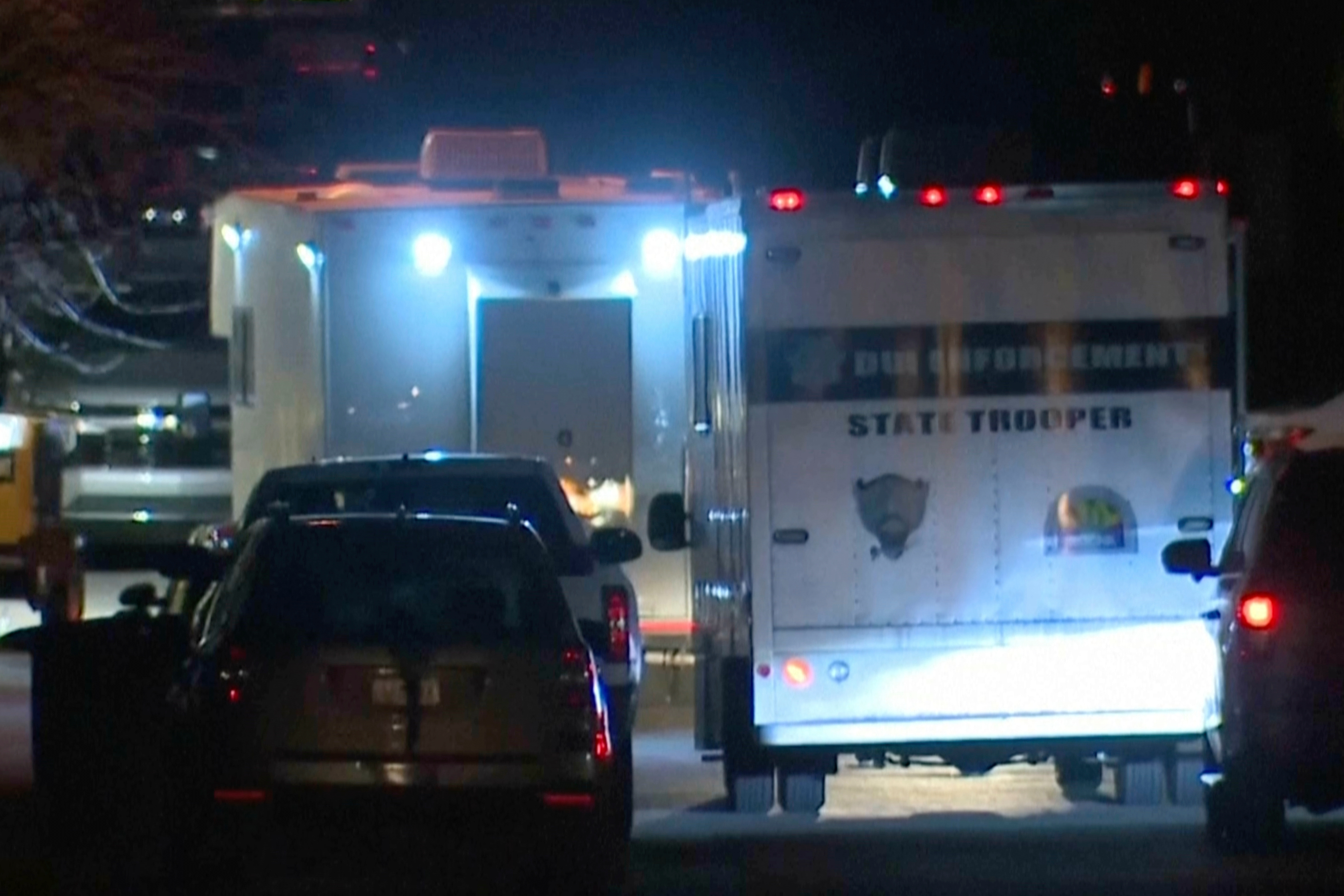 Arizona Department of Public Safety helicopter crash kills 2 while responding to shootout