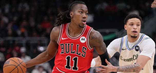 Timberwolves acquire Ayo Dosunmu for scoring depth in trade-deadline deal with Bulls, AP source says