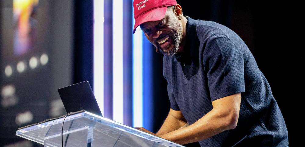 A stand-up comedian demonstrates how easy it is to create with AI