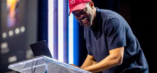 A stand-up comedian demonstrates how easy it is to create with AI