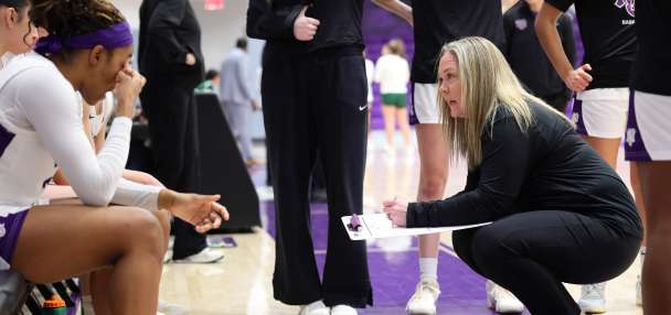 NYU coach Meg Barber leads Violets to brink of record-breaking Division III winning streak