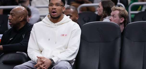 Rivers says Bucks won't shut down Antetokounmpo for season and will play him when he's healthy