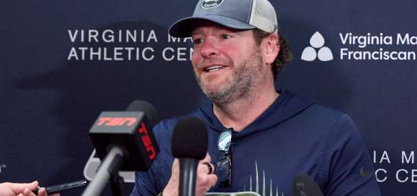 How aggressive free agency moves led the Patriots and Seahawks to the Super Bowl