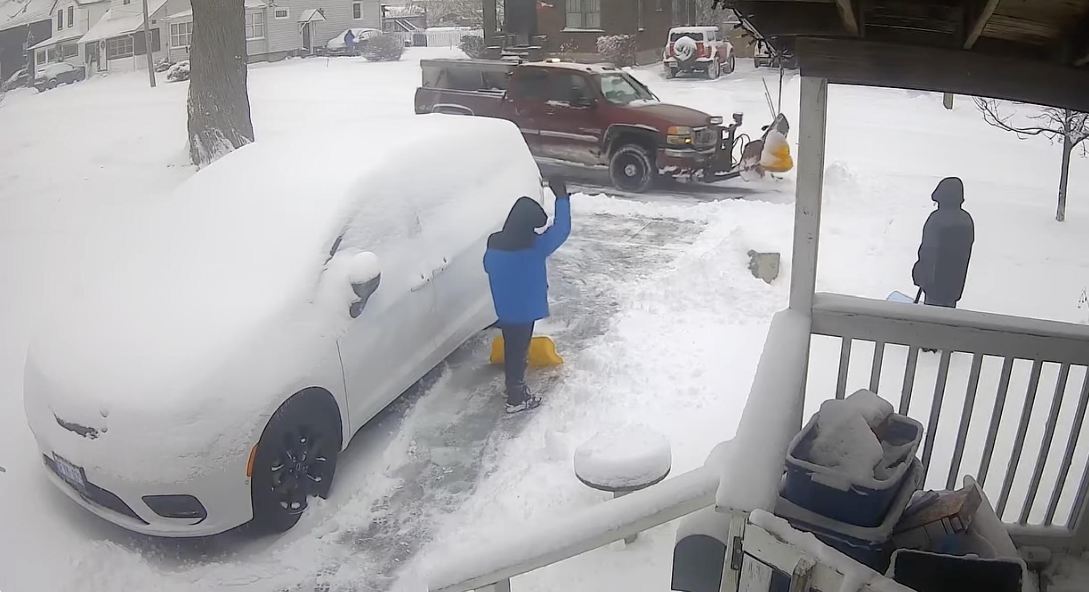 Have You Seen This? Canadian snow plower's act of kindness