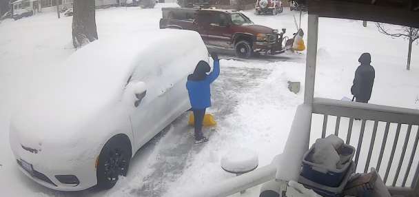 Have You Seen This? Canadian snow plower's act of kindness