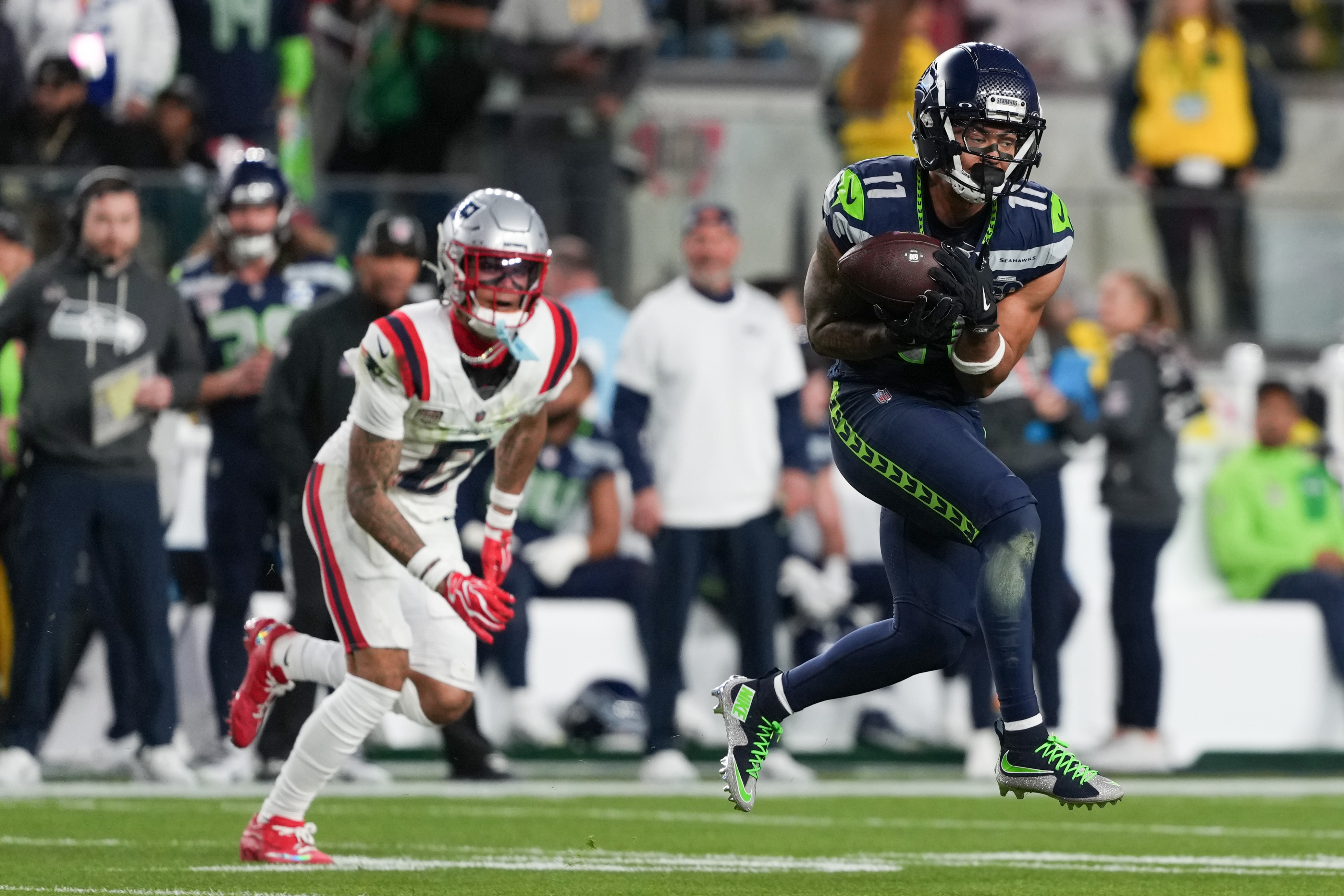 Seattle Seahawks wide receiver Jaxon Smith-Njigba returns to Super Bowl after concussion evaluation