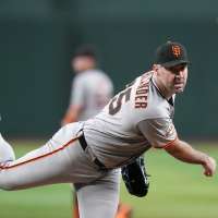 Justin Verlander returns to the Detroit Tigers on a $13 million, 1-year contract
