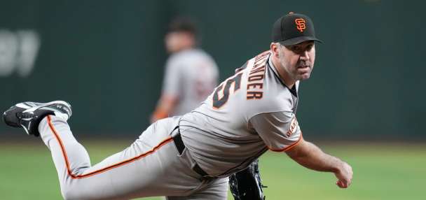 Justin Verlander returns to the Detroit Tigers on a $13 million, one-year contract