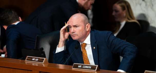 Top Politics story anchor