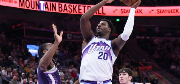 Jaren Jackson Jr. to undergo surgery after post-trade MRI reveals knee injury