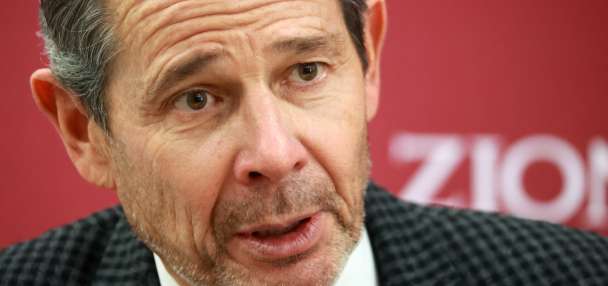 Curtis will oppose Trump State Department nominee over antisemitic remarks