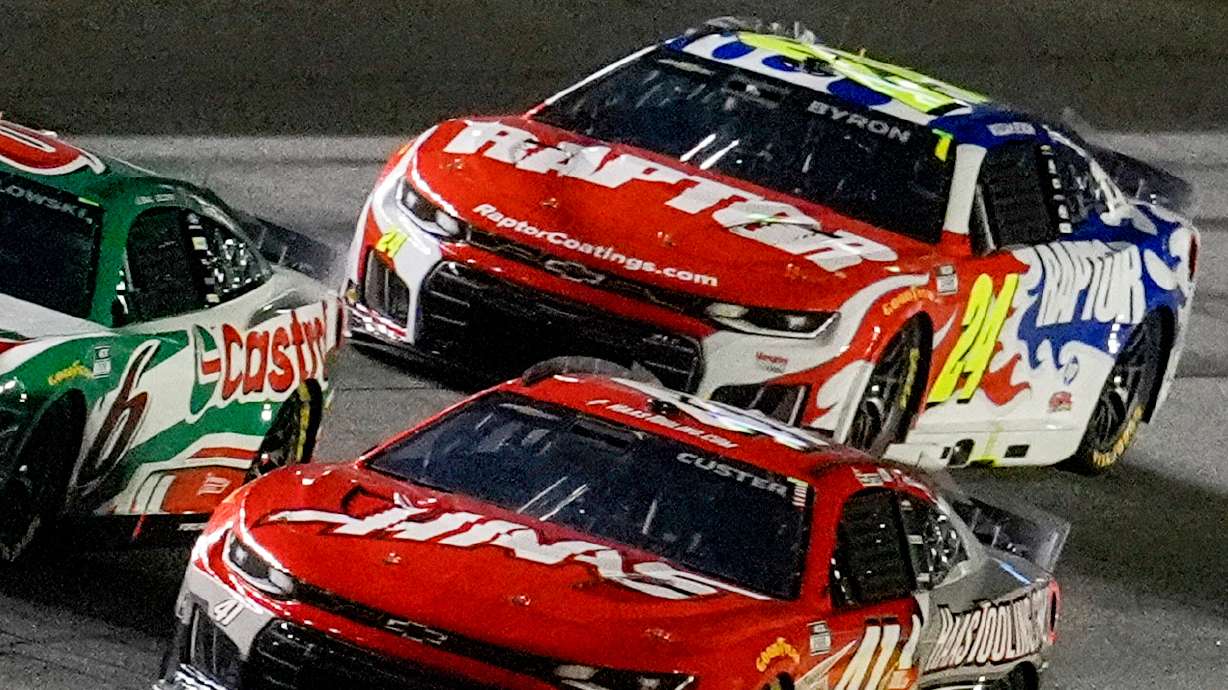 William Byron, (24) runs on the track before a crash during the first of two NASCAR Daytona 500 qualifying auto races at Daytona International Speedway, Thursday, Feb. 12, 2026, in Daytona Beach, Fla.