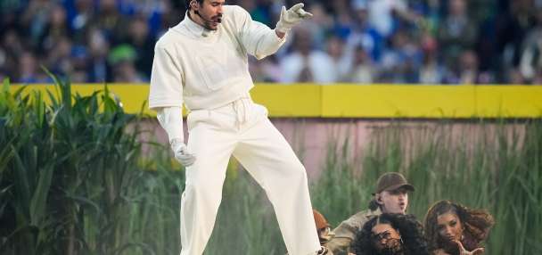 Bad Bunny offered to pay for Puerto Rican star Carlos Correa's WBC insurance