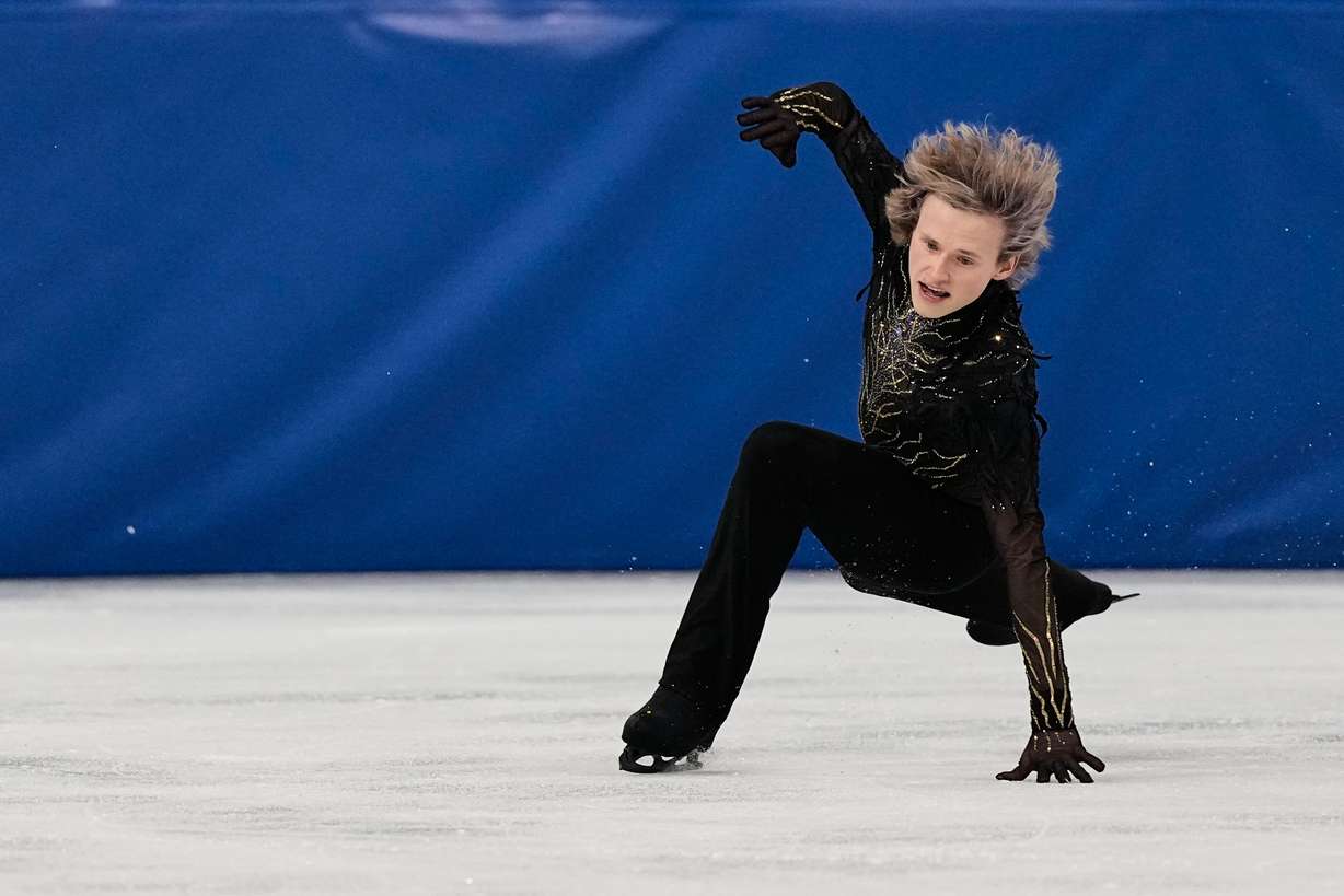 Ilia Malinin, of the United States, falls during the men's free skate program in figure skating at the 2026 Winter Olympics, in Milan, Italy, Friday. Malinin finished the event in eighth place.