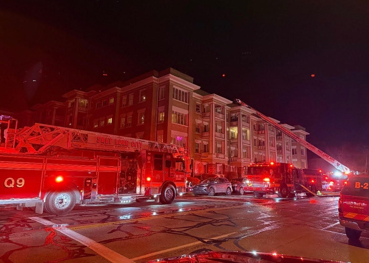 1 hospitalized in serious condition after Salt Lake apartment fire