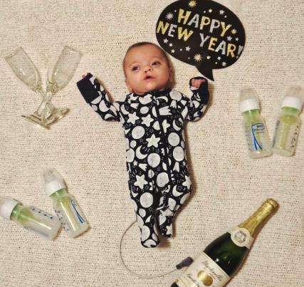 Mom shares 22-week preemie's miraculous NICU journey through photos to inspire other parents