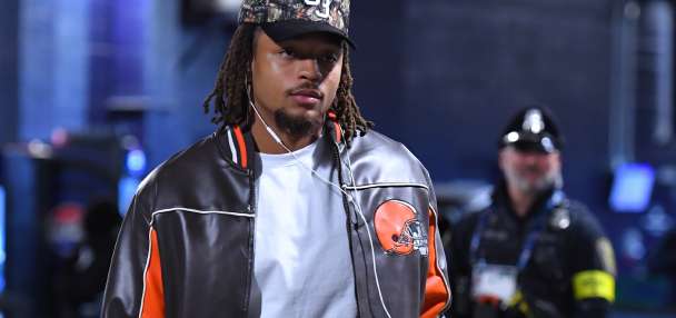 Police: Browns safety Ronnie Hickman jumped by 4 men in a New York hotel lobby