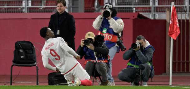 Balogun scores after 55 seconds and then adds another for Monaco against PSG in Champions League