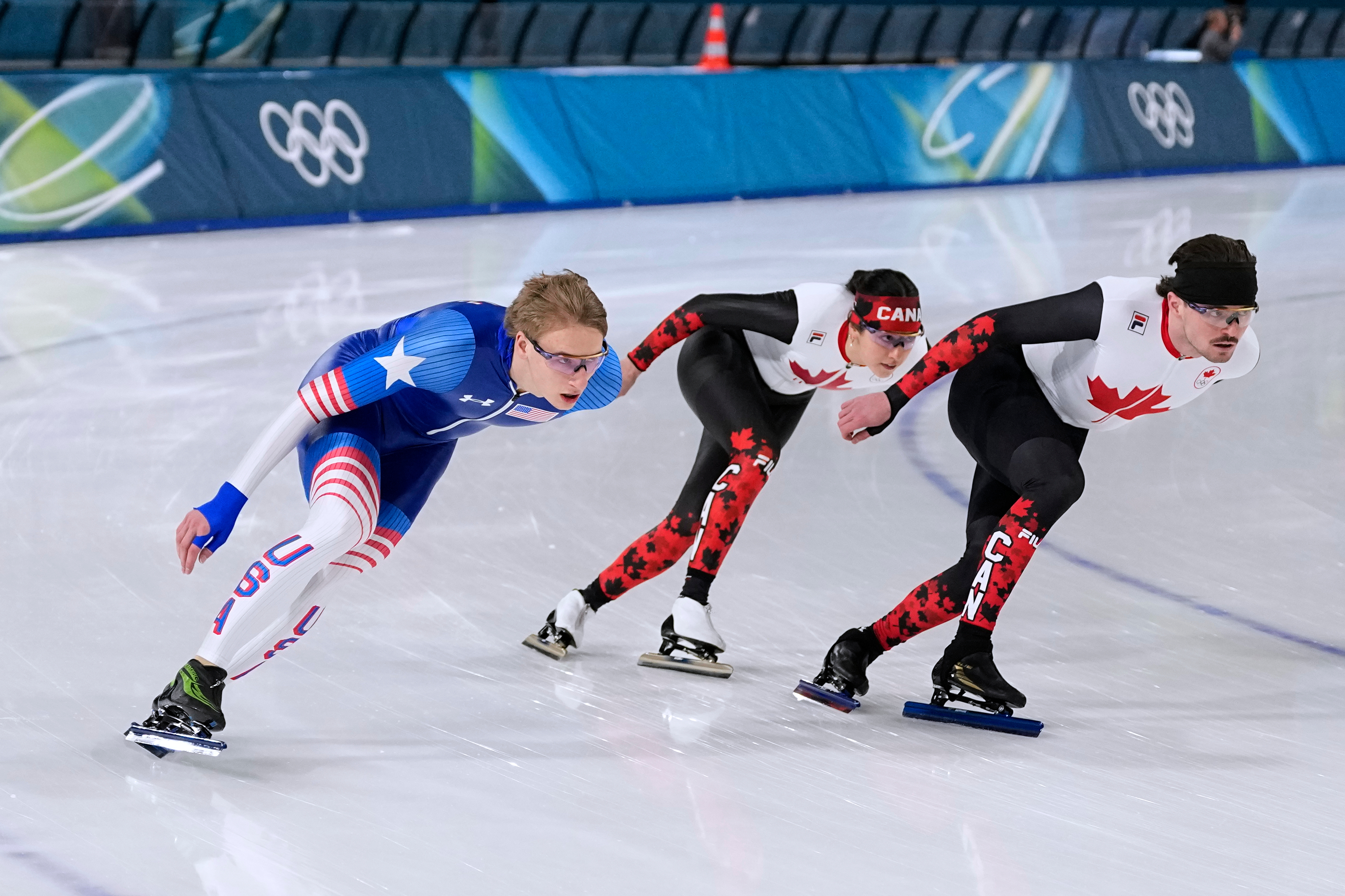 Jordan Stolz's Olympic gold streak ends with loss to China's Ning Zhongyan in the 1,500