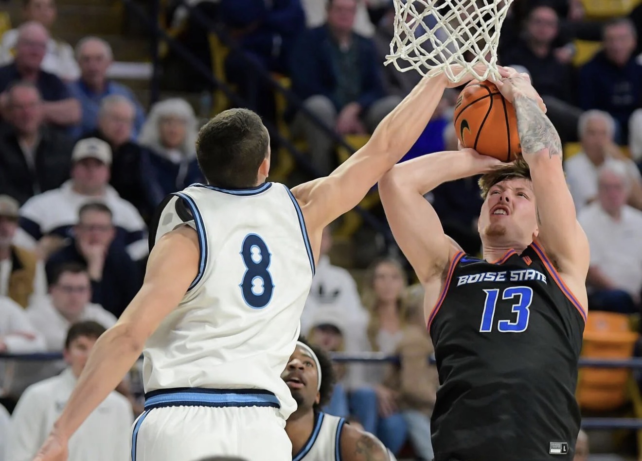 Utah State keeps winning, completes season sweep of Boise State