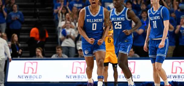 Thames leads second-half rally, No. 18 Saint Louis beats VCU 88-75 as benches empty