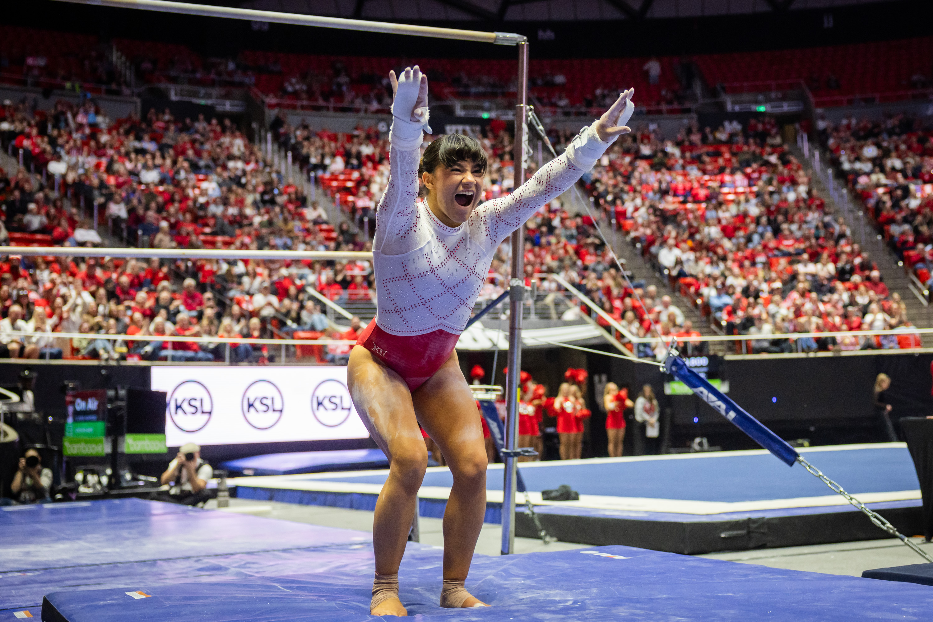 Red Rocks gymnast Clara Raposo announces 3rd ACL tear ahead of Big 12 championships