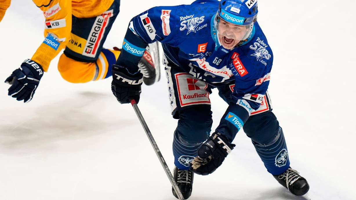 FILE - Jaromir Jagr, of Kladno Knights, shouts during the first Czech hockey league match against Ceske Budejovice in Kladno, Czech Republic, Jan. 21, 2024.