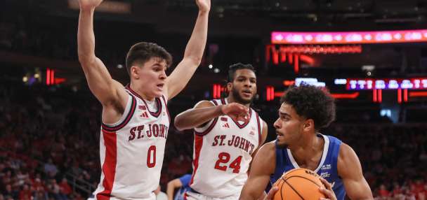 No. 17 St. John's rides Darling and Mitchell to longest winning streak in 41 years