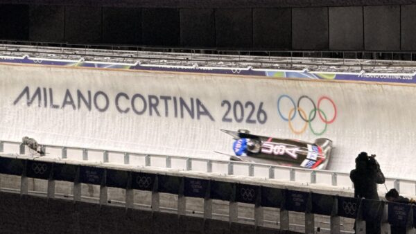 Team USA wins bronze in 2-woman bobsled