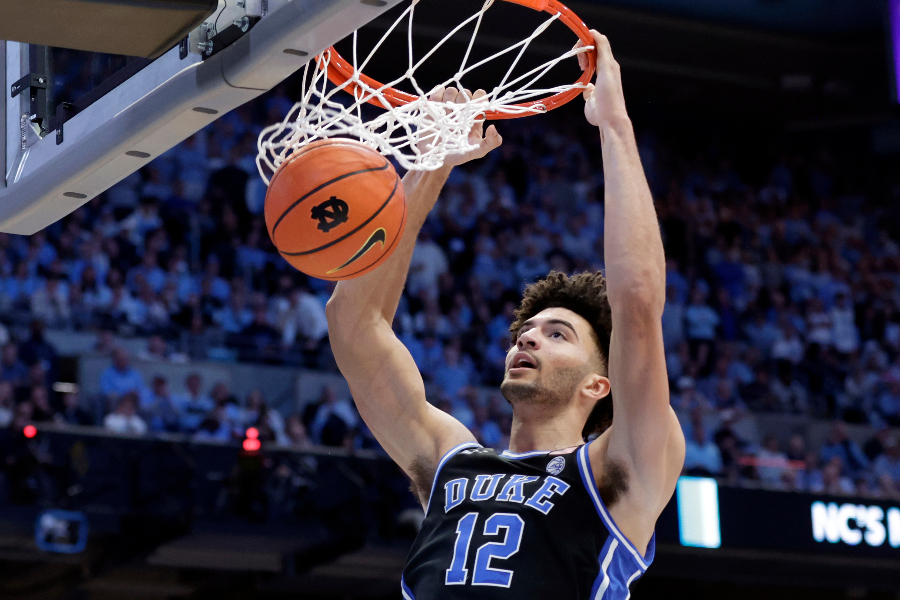 Cameron Boozer and No. 3 Duke knock off No. 1 Michigan 68-63 as top 2 teams lose on same day