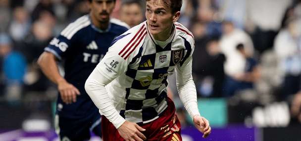 Top Sports story anchor