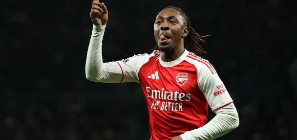 Eze hurts Tottenham again to reignite Arsenal's title hopes and Liverpool grabs late winner