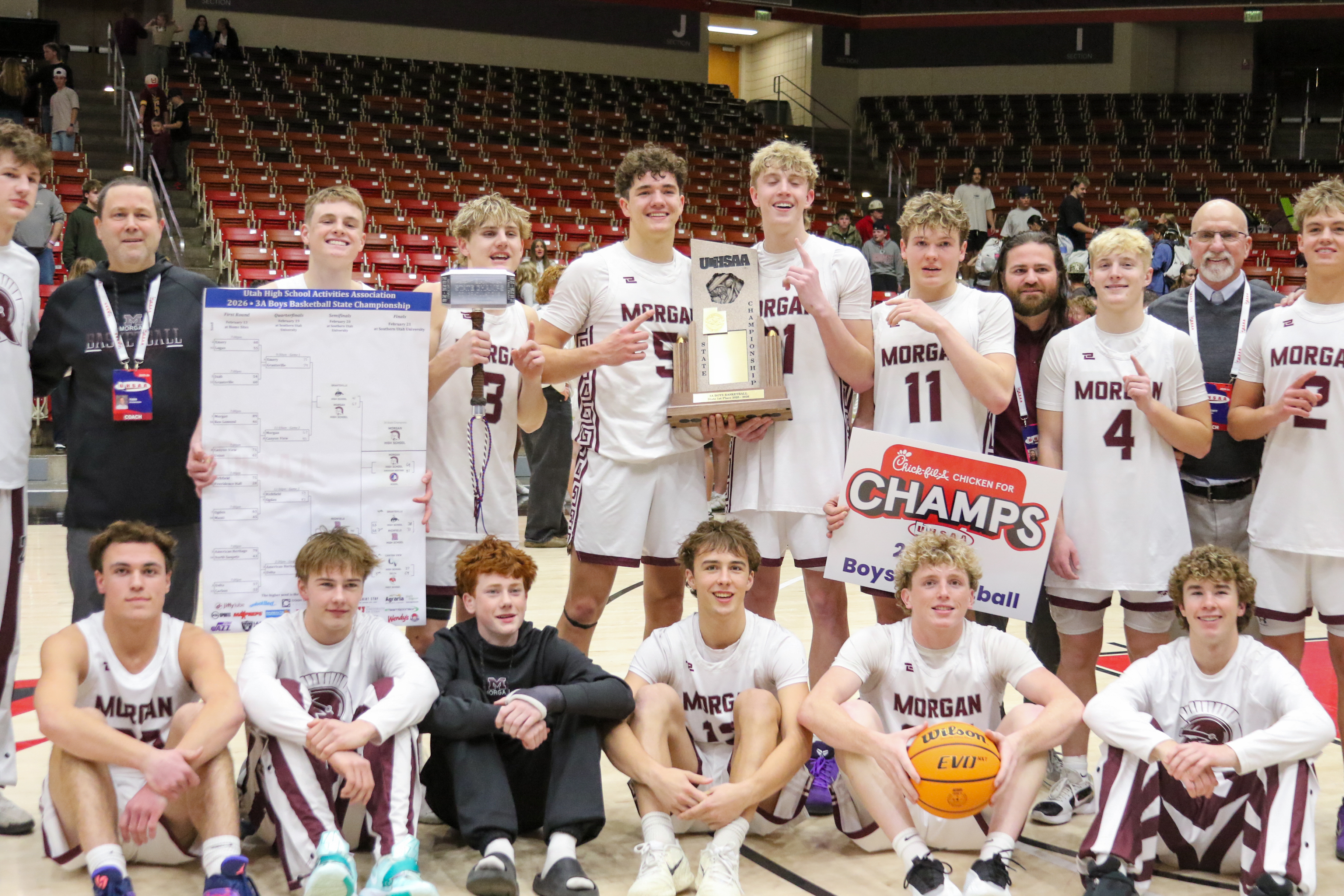 3A boys basketball: Big-game seniors help Trojans repeat