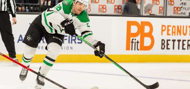 Mikko Rantanen will miss at least 2 weeks for the Dallas Stars after getting hurt in the Olympics