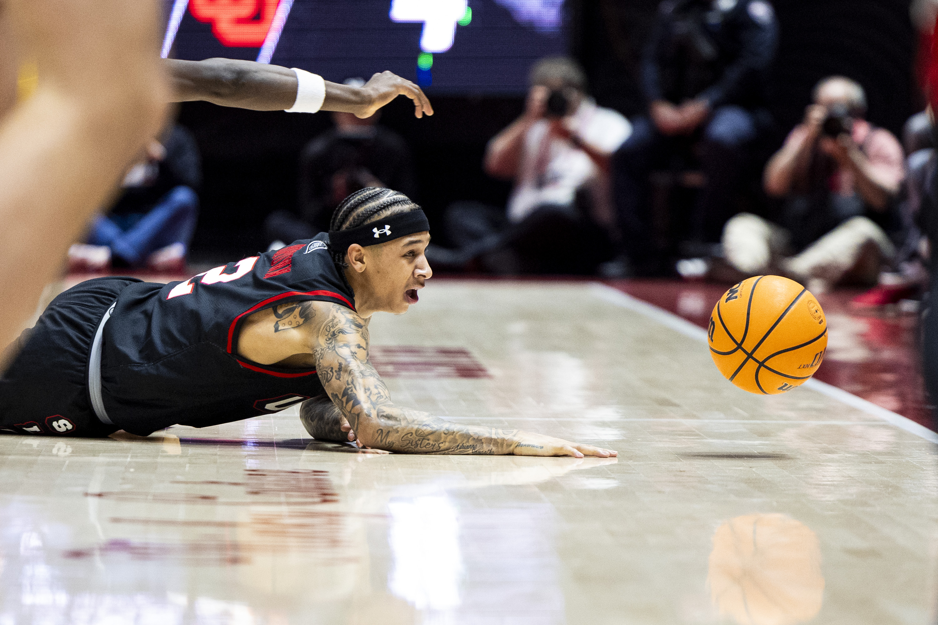 Suffocating defense, turnovers doom Runnin' Utes in loss to No. 4 Iowa State