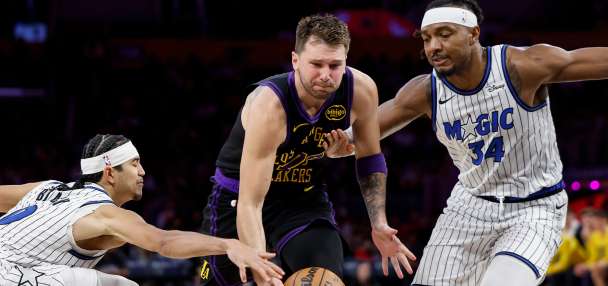 Luka hesitates, LeBron misses on the last possession of a rough homestand for the slumping Lakers