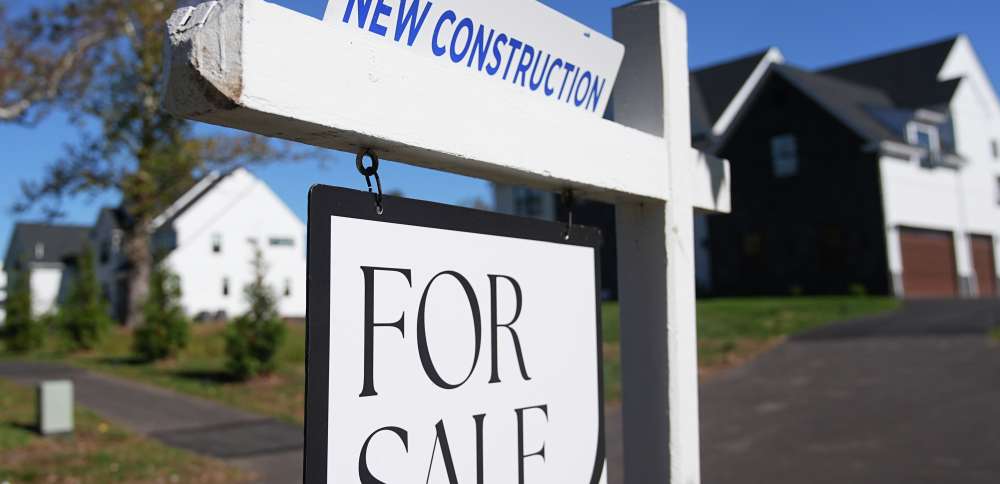 For the first time since 2022, average long-term mortgage rate dips below 6%