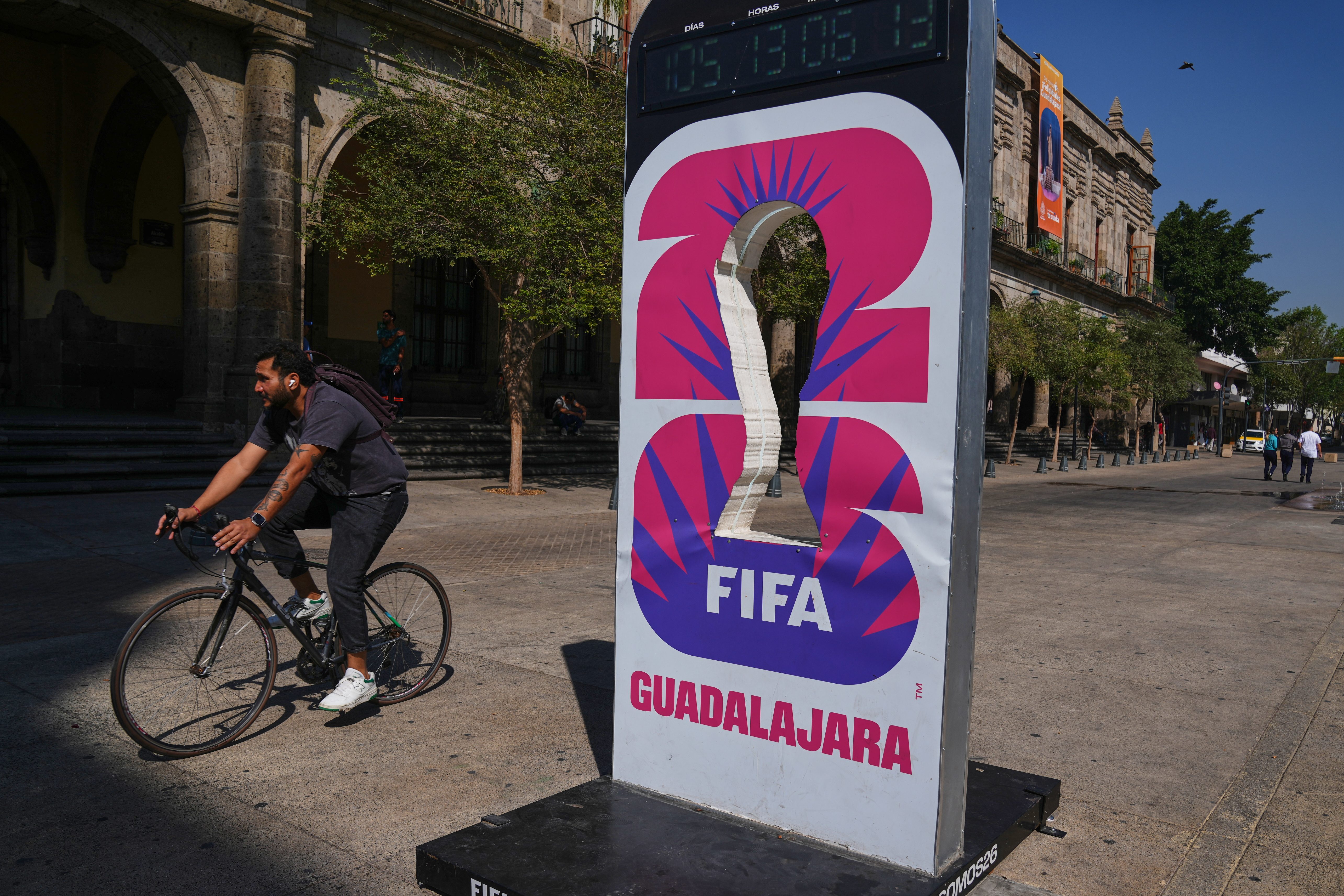 FIFA president says he has full confidence in Mexico as World Cup host despite cartel violence