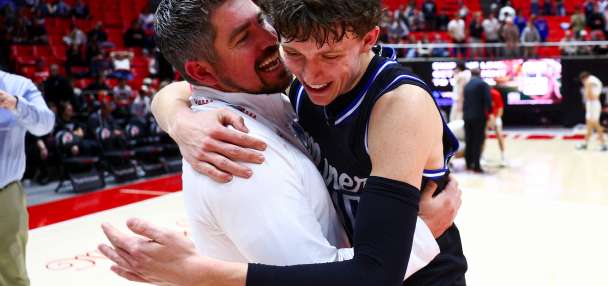 Top Sports story anchor