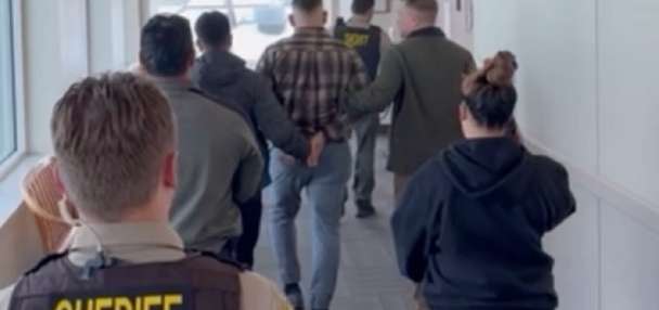 Immigration agents bolster action at Utah courthouses, prompting criticism from some